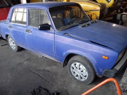 Синий ВАЗ 2105, объемом двигателя 0 л и пробегом 300 тыс. км за 500 $, фото 1 на Automoto.ua