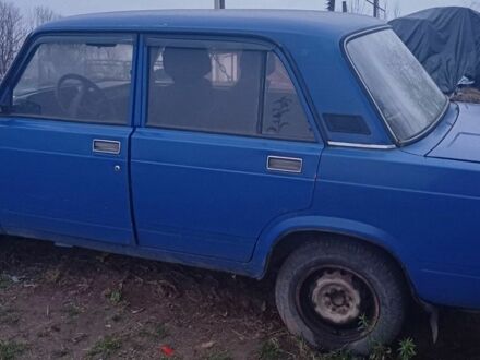 Синий ВАЗ 2105, объемом двигателя 1.5 л и пробегом 150 тыс. км за 368 $, фото 1 на Automoto.ua
