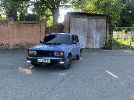 Синий ВАЗ 2105, объемом двигателя 1.5 л и пробегом 100 тыс. км за 1300 $, фото 1 на Automoto.ua