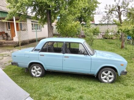 ВАЗ 2105 1990 у Черкасах на Automoto.ua Синій ВАЗ 2105, об'ємом двигуна 1.3 л та пробігом 170 тис. км за 1113 $, фото 1 на Automoto.ua