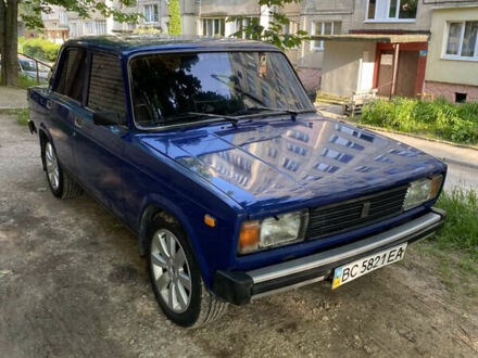 ВАЗ 2105 1990 в Львове на Automoto.ua Синий ВАЗ 2105, объемом двигателя 1.3 л и пробегом 80 тыс. км за 1300 $, фото 1 на Automoto.ua
