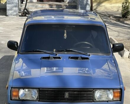 Синий ВАЗ 2105, объемом двигателя 1.5 л и пробегом 100 тыс. км за 1100 $, фото 1 на Automoto.ua