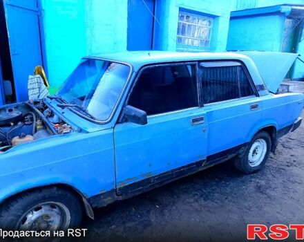 Синий ВАЗ 2105, объемом двигателя 1.3 л и пробегом 100 тыс. км за 500 $, фото 1 на Automoto.ua
