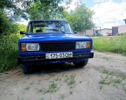 Синий ВАЗ 2105, объемом двигателя 0 л и пробегом 250 тыс. км за 897 $, фото 1 на Automoto.ua