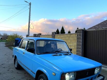Синий ВАЗ 2105, объемом двигателя 1.5 л и пробегом 145 тыс. км за 710 $, фото 1 на Automoto.ua