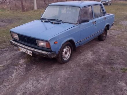 Синий ВАЗ 2105, объемом двигателя 1.45 л и пробегом 214 тыс. км за 400 $, фото 1 на Automoto.ua