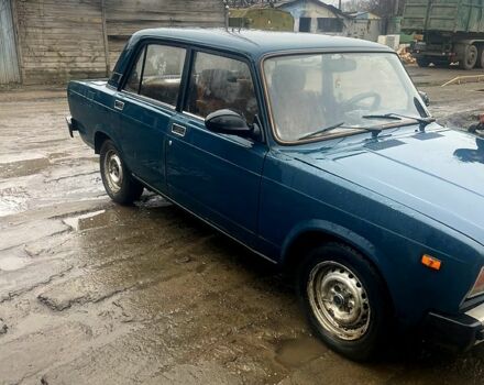Синий ВАЗ 2105, объемом двигателя 1.5 л и пробегом 111 тыс. км за 750 $, фото 1 на Automoto.ua