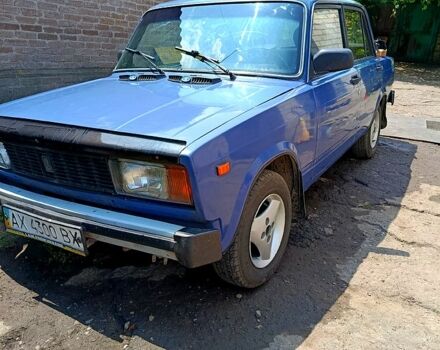 Синий ВАЗ 2105, объемом двигателя 1.5 л и пробегом 300 тыс. км за 1500 $, фото 1 на Automoto.ua