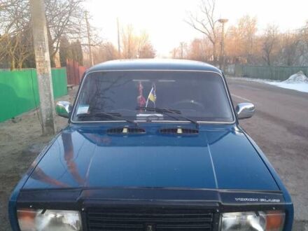 ВАЗ 2105 2002 в Черняхове на Automoto.ua Синий ВАЗ 2105, объемом двигателя 1.5 л и пробегом 25 тыс. км за 1400 $, фото 1 на Automoto.ua
