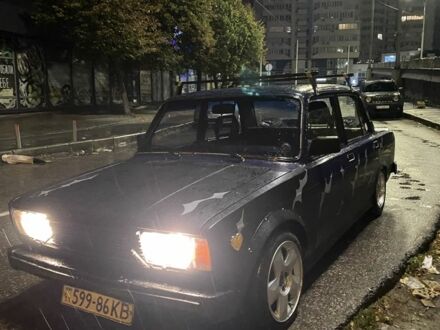 ВАЗ 2105 2025 в Киеве на Automoto.ua Синий ВАЗ 2105, объемом двигателя 1.5 л и пробегом 666 тыс. км за 1450 $, фото 1 на Automoto.ua