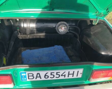 Зеленый ВАЗ 2105, объемом двигателя 2 л и пробегом 120 тыс. км за 881 $, фото 3 на Automoto.ua