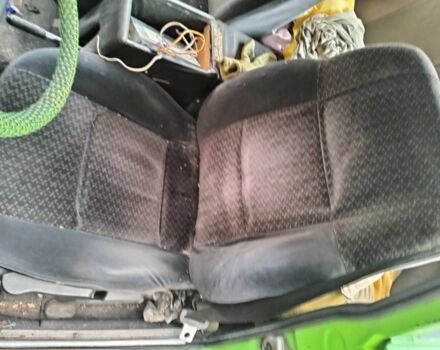 Зеленый ВАЗ 2105, объемом двигателя 1 л и пробегом 77 тыс. км за 300 $, фото 4 на Automoto.ua