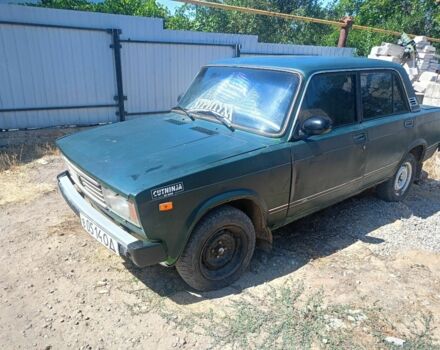 Зеленый ВАЗ 2105, объемом двигателя 1.5 л и пробегом 500 тыс. км за 450 $, фото 3 на Automoto.ua