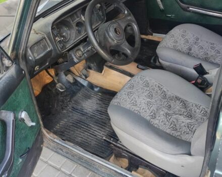ВАЗ 2105 1985 у Миколаєві на Automoto.ua Зелений ВАЗ 2105, об'ємом двигуна 1.6 л та пробігом 100 тис. км за 700 $, фото 5 на Automoto.ua