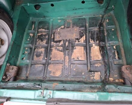 Зеленый ВАЗ 2105, объемом двигателя 0 л и пробегом 300 тыс. км за 428 $, фото 7 на Automoto.ua