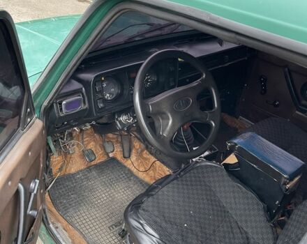 Зеленый ВАЗ 2105, объемом двигателя 1.2 л и пробегом 3 тыс. км за 1000 $, фото 6 на Automoto.ua