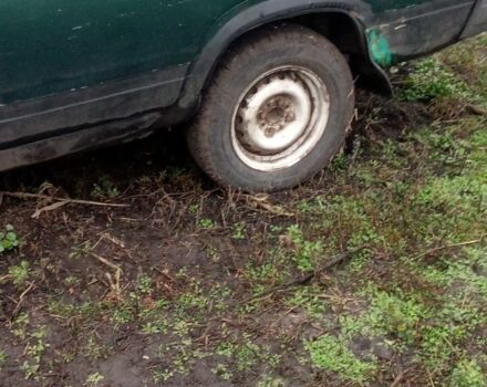 Зеленый ВАЗ 2105, объемом двигателя 0 л и пробегом 1000 тыс. км за 379 $, фото 13 на Automoto.ua