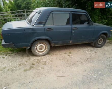 Зеленый ВАЗ 2105, объемом двигателя 1.5 л и пробегом 100 тыс. км за 300 $, фото 2 на Automoto.ua
