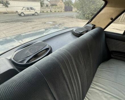 Зеленый ВАЗ 2105, объемом двигателя 1.5 л и пробегом 16 тыс. км за 1241 $, фото 12 на Automoto.ua