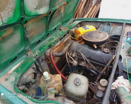 Зелений ВАЗ 2105, об'ємом двигуна 1.5 л та пробігом 100 тис. км за 617 $, фото 4 на Automoto.ua