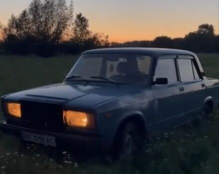 Зеленый ВАЗ 2105, объемом двигателя 1.5 л и пробегом 1000 тыс. км за 715 $, фото 5 на Automoto.ua