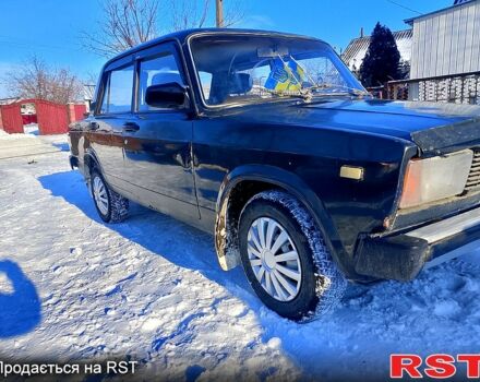 Зеленый ВАЗ 2105, объемом двигателя 1.5 л и пробегом 321 тыс. км за 565 $, фото 1 на Automoto.ua