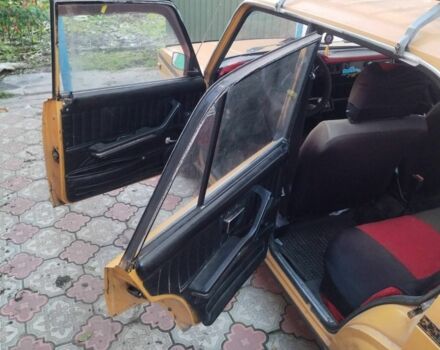 Оранжевый ВАЗ 2105, объемом двигателя 1.3 л и пробегом 300 тыс. км за 800 $, фото 1 на Automoto.ua