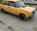Оранжевый ВАЗ 2105, объемом двигателя 1.3 л и пробегом 200 тыс. км за 400 $, фото 2 на Automoto.ua
