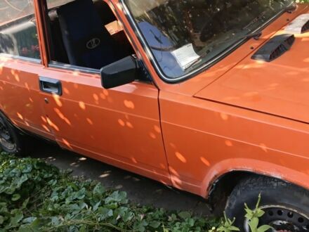 ВАЗ 2105 1983 у Шполе на Automoto.ua Помаранчевий ВАЗ 2105, об'ємом двигуна 1.2 л та пробігом 70 тис. км за 451 $, фото 1 на Automoto.ua