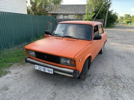 ВАЗ 2105 1986 в Нежине на Automoto.ua Оранжевый ВАЗ 2105, объемом двигателя 1.5 л и пробегом 300 тыс. км за 550 $, фото 1 на Automoto.ua
