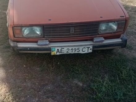 Оранжевый ВАЗ 2105, объемом двигателя 1 л и пробегом 7 тыс. км за 364 $, фото 1 на Automoto.ua
