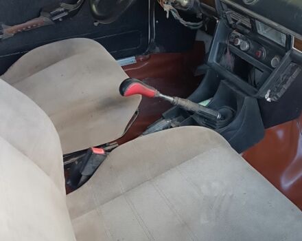 Белый ВАЗ 2106, объемом двигателя 2 л и пробегом 150 тыс. км за 426 $, фото 5 на Automoto.ua