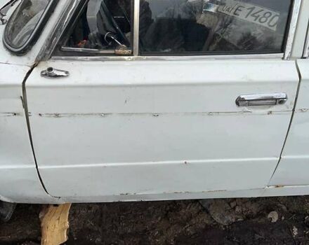 Белый ВАЗ 2106, объемом двигателя 1.5 л и пробегом 350 тыс. км за 434 $, фото 3 на Automoto.ua