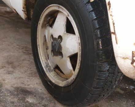 Белый ВАЗ 2106, объемом двигателя 1.6 л и пробегом 98 тыс. км за 387 $, фото 4 на Automoto.ua