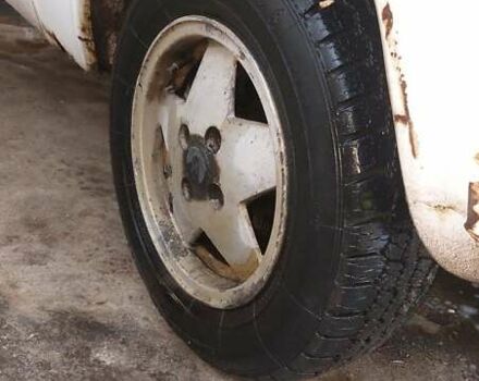 Белый ВАЗ 2106, объемом двигателя 1.6 л и пробегом 98 тыс. км за 321 $, фото 2 на Automoto.ua