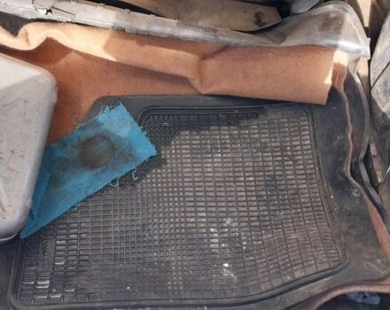 Белый ВАЗ 2106, объемом двигателя 1 л и пробегом 69 тыс. км за 500 $, фото 3 на Automoto.ua