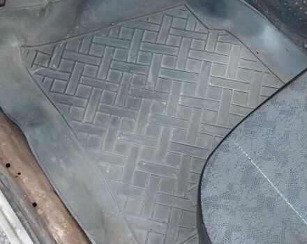 Белый ВАЗ 2106, объемом двигателя 1 л и пробегом 69 тыс. км за 500 $, фото 9 на Automoto.ua