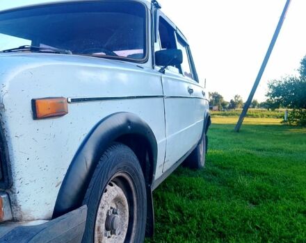 Белый ВАЗ 2106, объемом двигателя 1.5 л и пробегом 200 тыс. км за 810 $, фото 2 на Automoto.ua