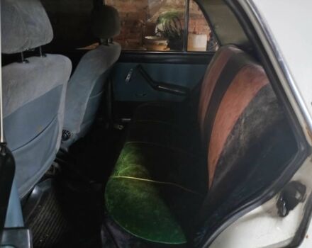 Белый ВАЗ 2106, объемом двигателя 1.1 л и пробегом 500 тыс. км за 522 $, фото 3 на Automoto.ua