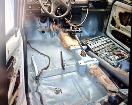 Білий ВАЗ 2106, об'ємом двигуна 1.3 л та пробігом 300 тис. км за 650 $, фото 8 на Automoto.ua