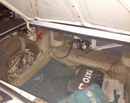 Белый ВАЗ 2106, объемом двигателя 1.1 л и пробегом 500 тыс. км за 522 $, фото 2 на Automoto.ua