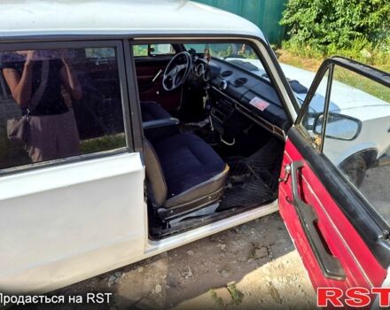 Білий ВАЗ 2106, об'ємом двигуна 1.3 л та пробігом 300 тис. км за 650 $, фото 2 на Automoto.ua