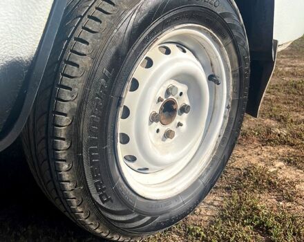 Білий ВАЗ 2106, об'ємом двигуна 1.6 л та пробігом 180 тис. км за 600 $, фото 5 на Automoto.ua