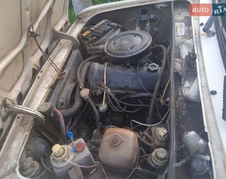 Белый ВАЗ 2106, объемом двигателя 1.3 л и пробегом 300 тыс. км за 450 $, фото 1 на Automoto.ua