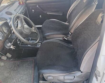 Белый ВАЗ 2106, объемом двигателя 1.3 л и пробегом 939 тыс. км за 750 $, фото 5 на Automoto.ua