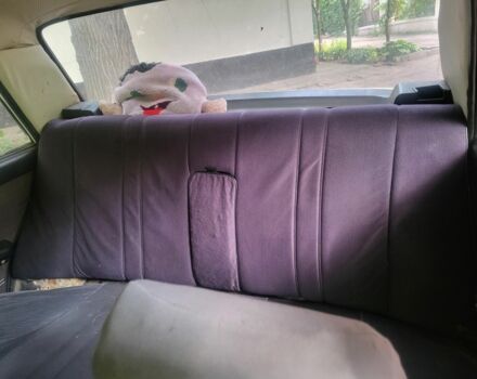 Белый ВАЗ 2106, объемом двигателя 1 л и пробегом 52 тыс. км за 378 $, фото 5 на Automoto.ua