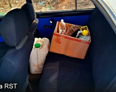 Белый ВАЗ 2106, объемом двигателя 1.3 л и пробегом 94 тыс. км за 770 $, фото 4 на Automoto.ua