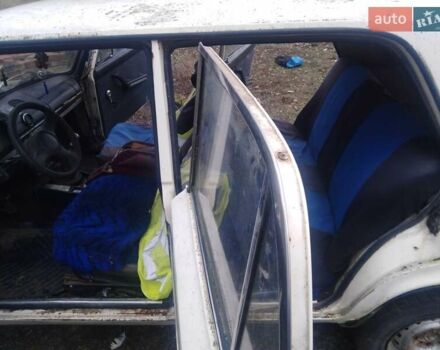 Белый ВАЗ 2106, объемом двигателя 1.5 л и пробегом 153 тыс. км за 217 $, фото 6 на Automoto.ua