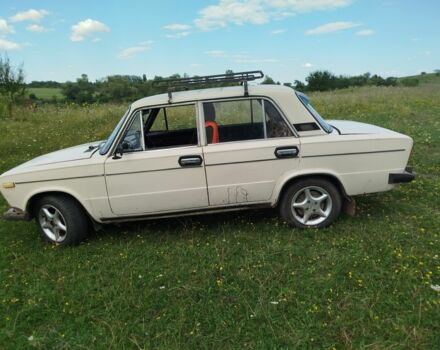 Белый ВАЗ 2106, объемом двигателя 6 л и пробегом 200 тыс. км за 1000 $, фото 1 на Automoto.ua