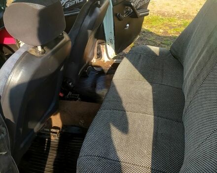 Белый ВАЗ 2106, объемом двигателя 1.6 л и пробегом 100 тыс. км за 600 $, фото 11 на Automoto.ua